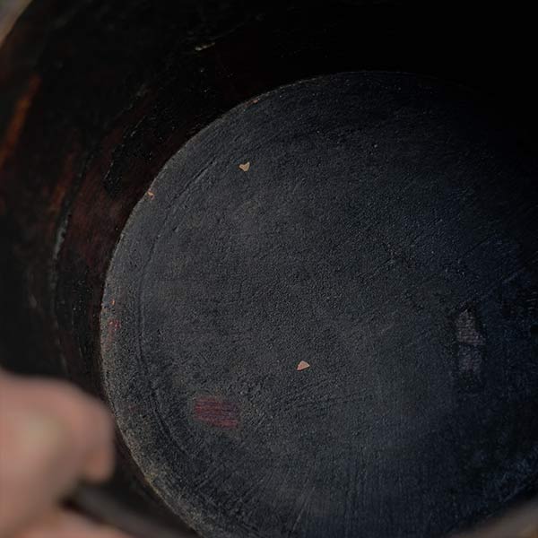 lacquer bucket
