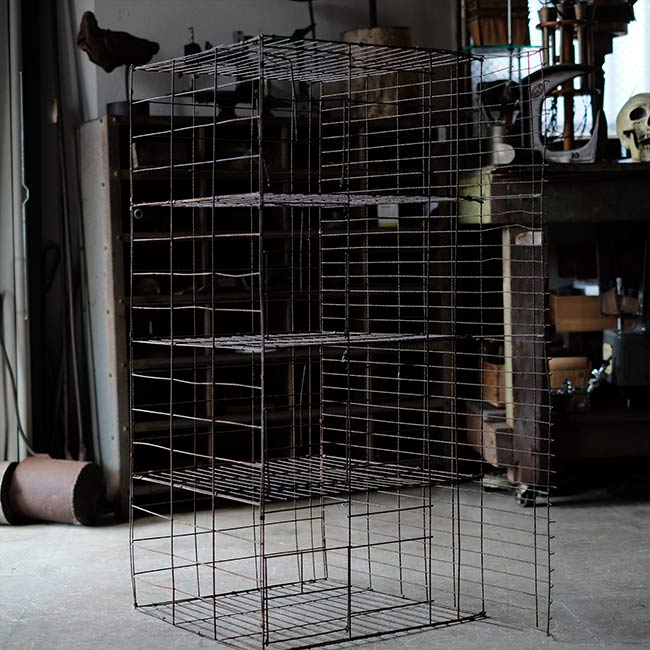 ニワトリのケージ(鶏舎)