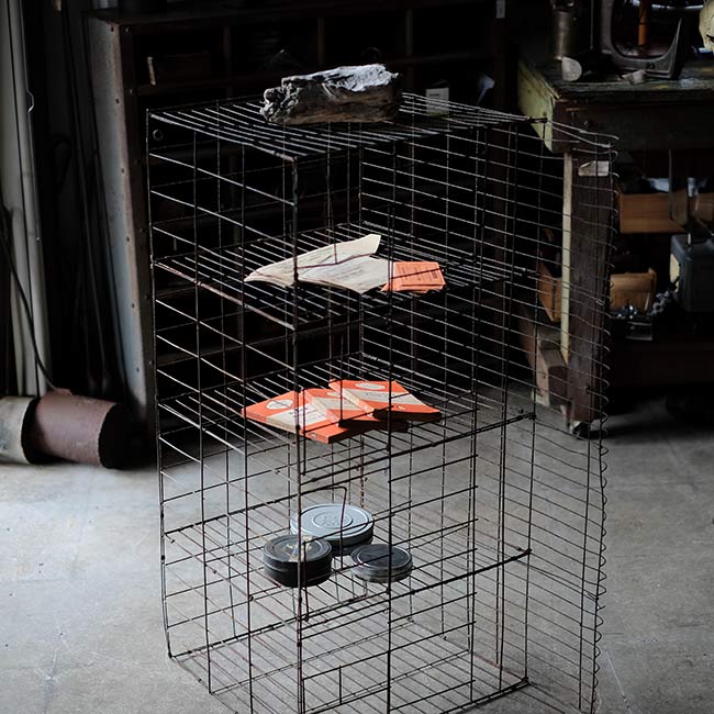 ニワトリのケージ(鶏舎)