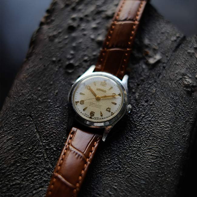 Llomer manual winding watch
