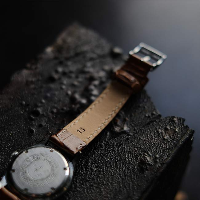 Llomer manual winding watch