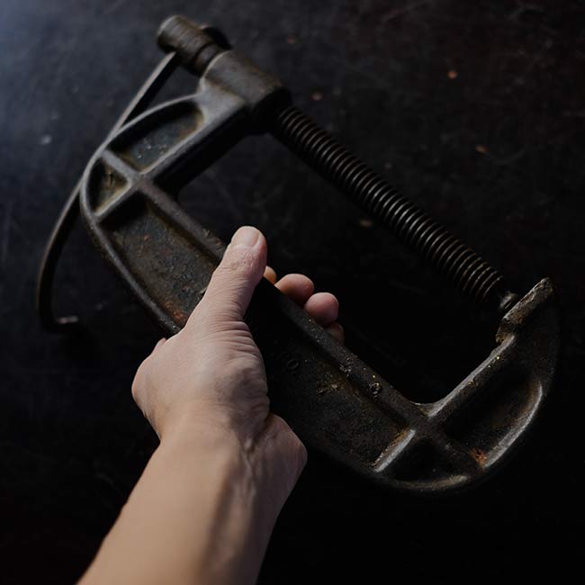 Nippon Riki Co. Clamp