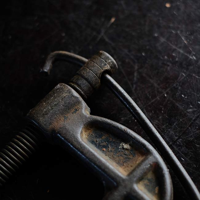 Nippon Riki Co. Clamp