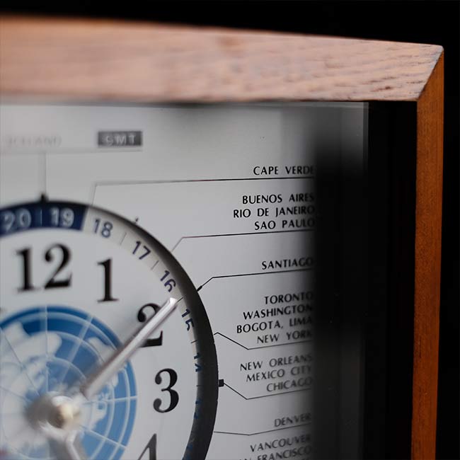 LORD KING WORLD TIME Table Clock
