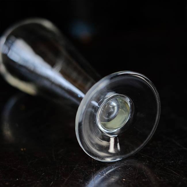 200ml measuring cylinder