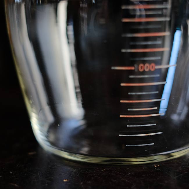 Measuring cup 2L