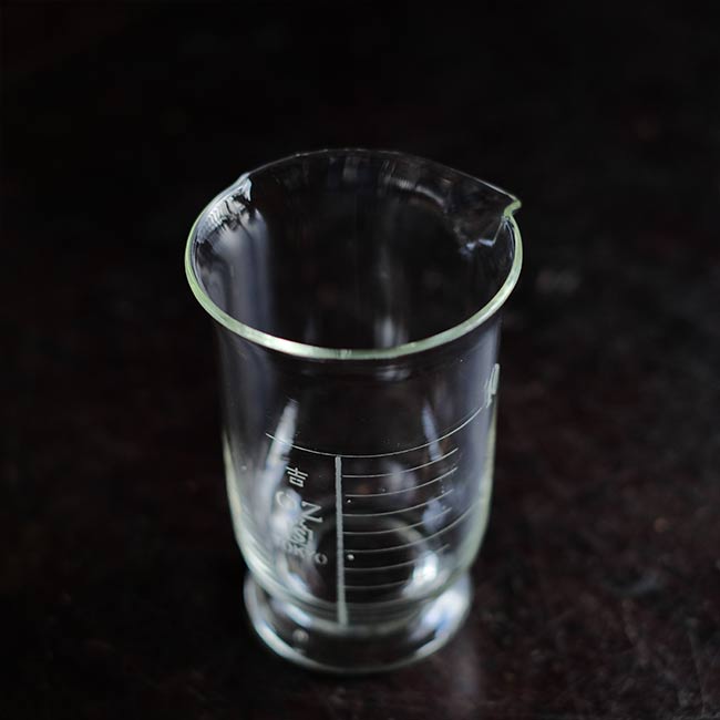 10oz measuring cylinder