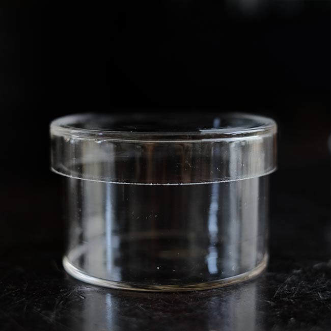 Glass canister