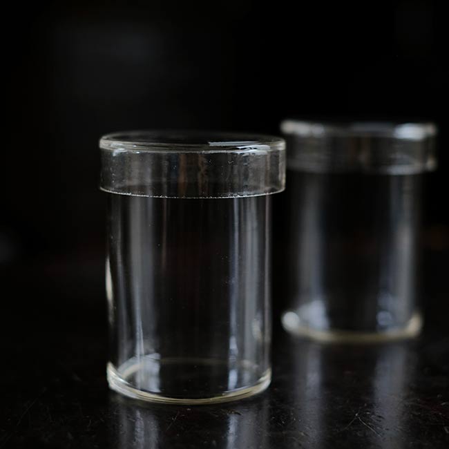 Glass canister