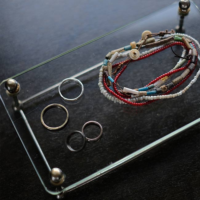 ガラスのラック