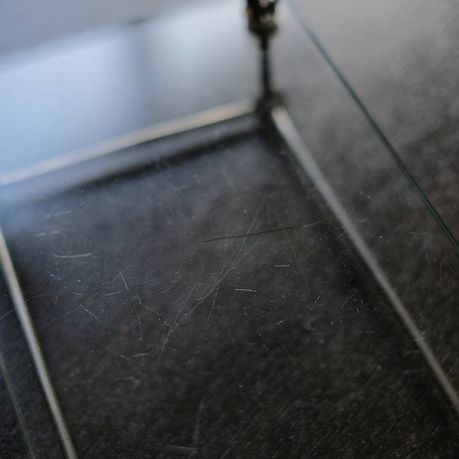 ガラスのラック