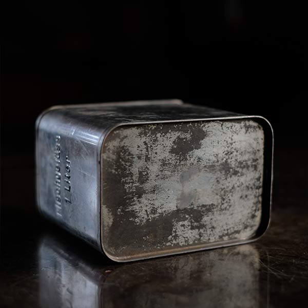 MISCHGEFASS oil can