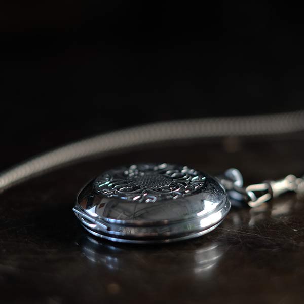 MOLNIJA pocket watch