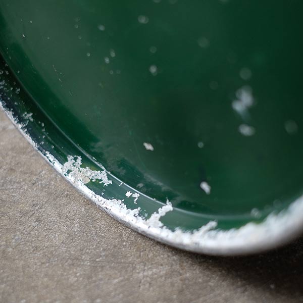 Aluminum stool with wastebasket