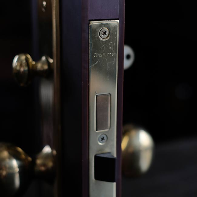 Oshima Doorknob Lock Model