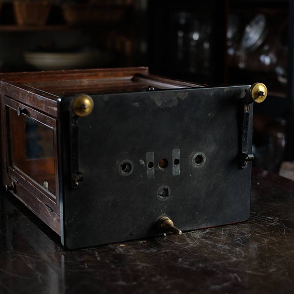 A showcase using a scale case