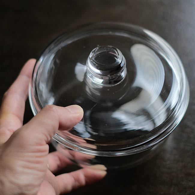 Blown glass container