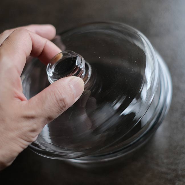 Blown glass container