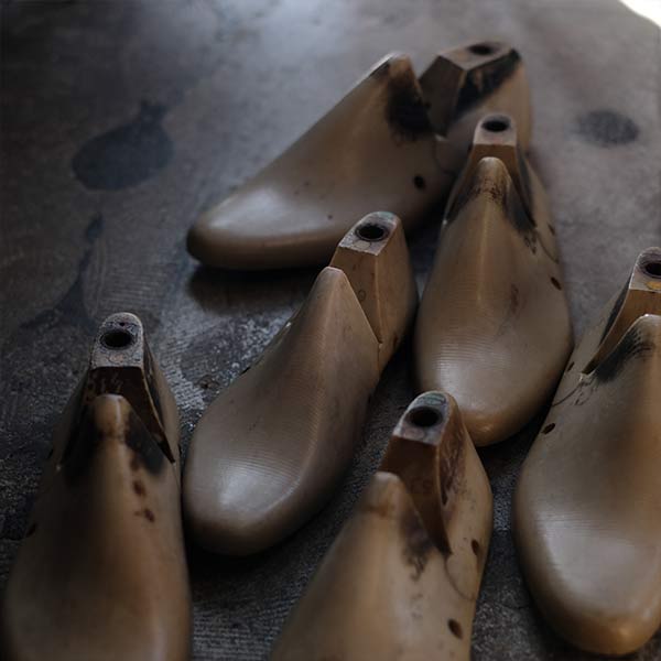 Resin shoe lasts