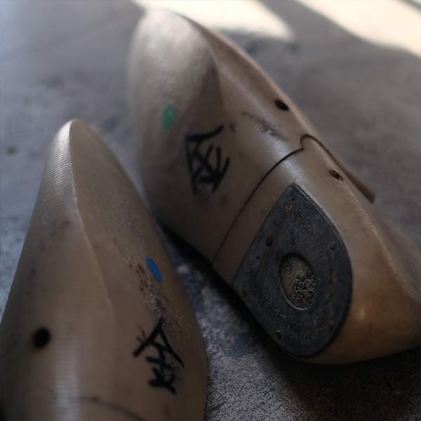 Resin shoe lasts