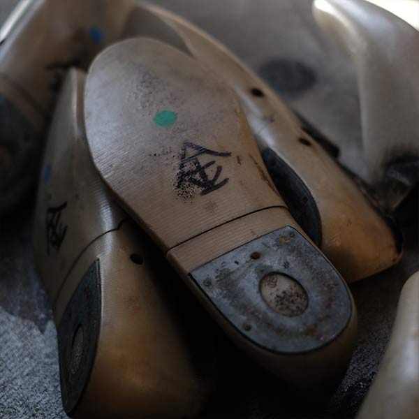 Resin shoe lasts