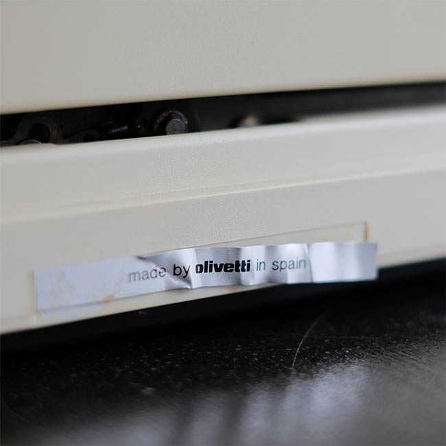 OLIVETTI Lettera12 タイプライター 訳あり
