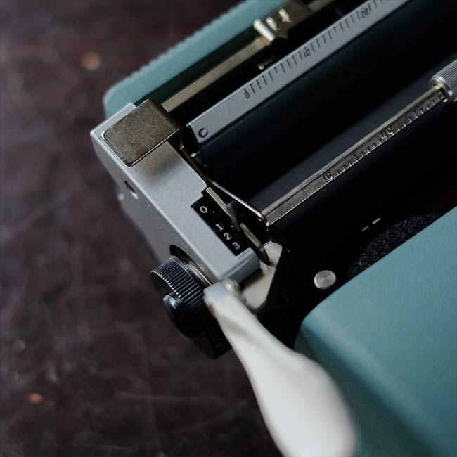 OLIVETTI Lettera 32 typewriter with ink ribbon replaced