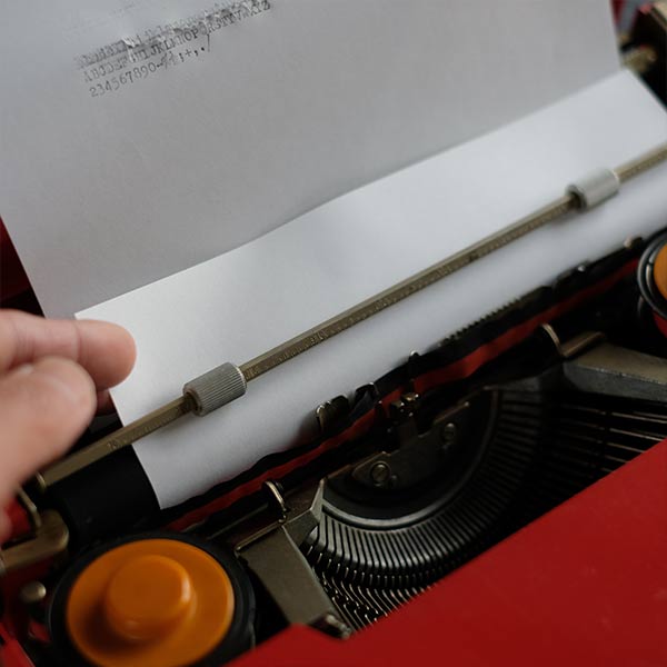 OLIVETTI Valentine typewriter ink ribbon replaced
