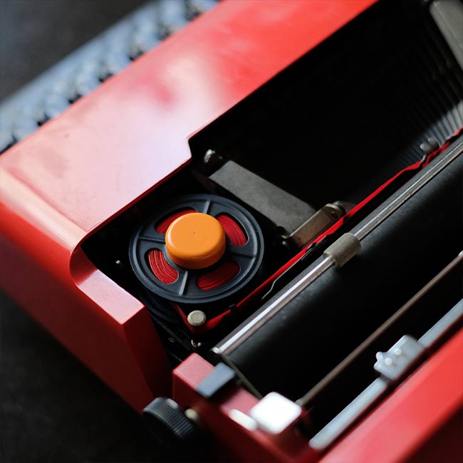 OLIVETTI Valentine S タイプライター インクリボン交換済み 訳あり