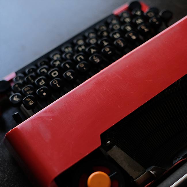OLIVETTI Valentine S タイプライター インクリボン交換済み 訳あり