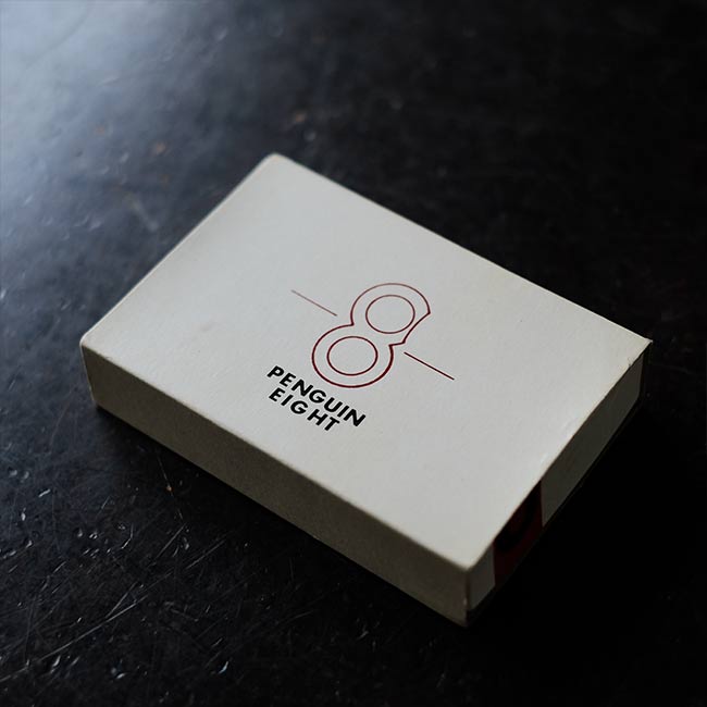 PENGUIN EIGHT gas lighter