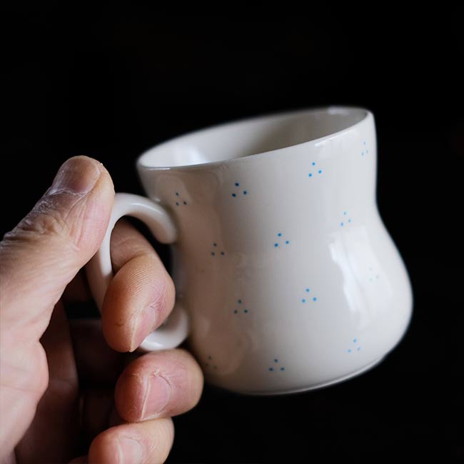 Hard ceramic cup
