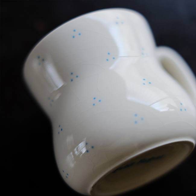 Hard ceramic cup