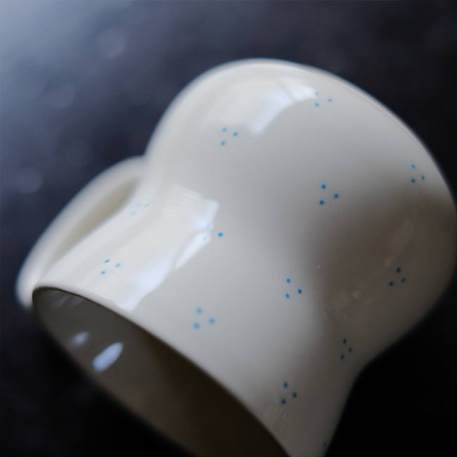 Hard ceramic cup