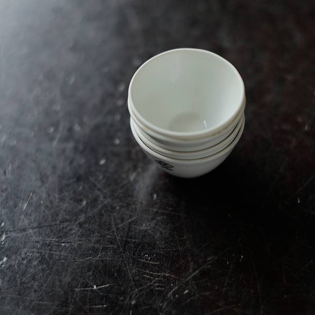 Porcelain mini crucible