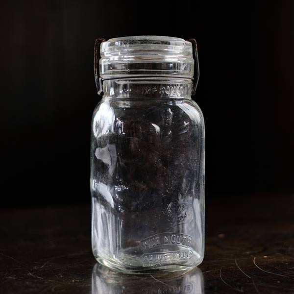 Queen Mason Jar