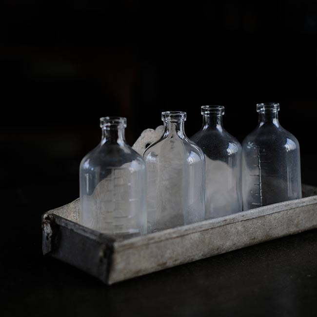 Withered tray