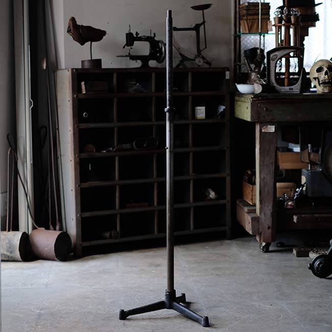Rusty stand