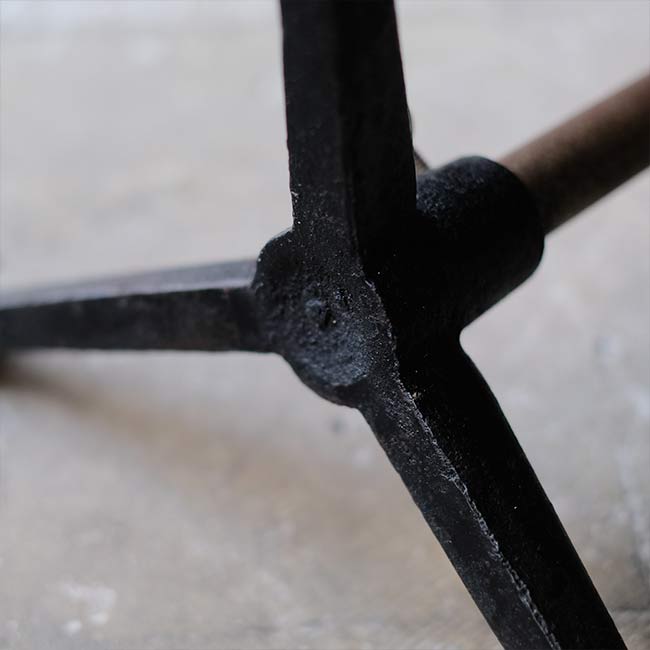 Rusty stand