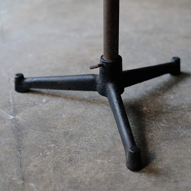 Rusty stand