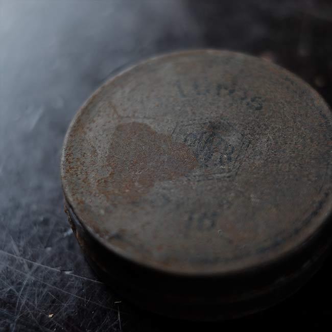 Rusty can