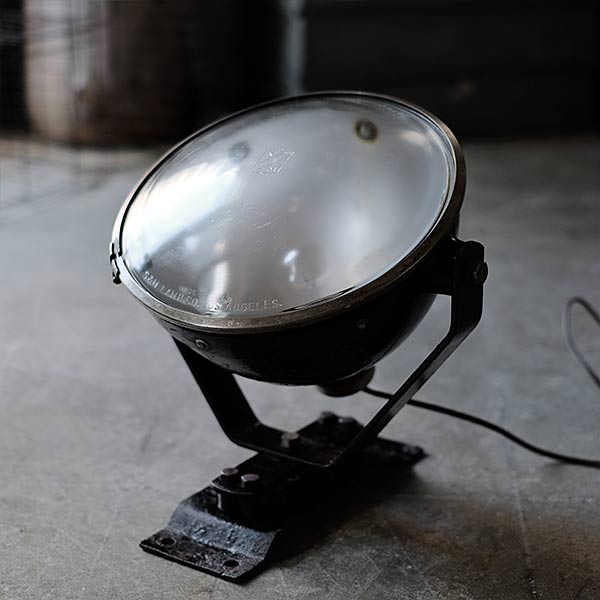 S&M Lamp Co. スポットライト – zakka store towi S&M Lamp Co. スポットライト – zakka store towi