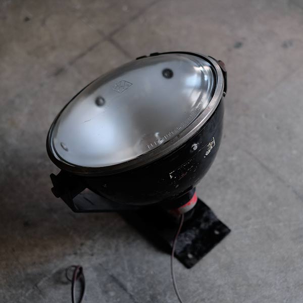 S&M Lamp Co. Spotlight