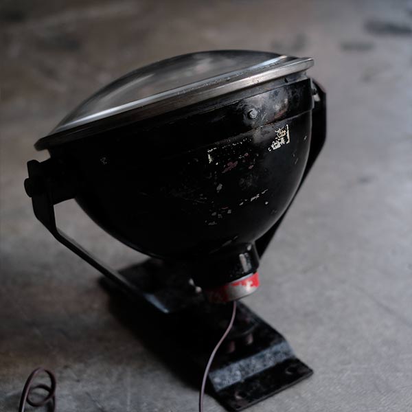 S&M Lamp Co. Spotlight