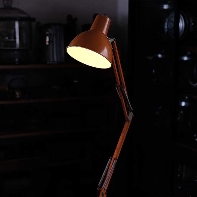 Sanwa Giken Z Light (desk light)