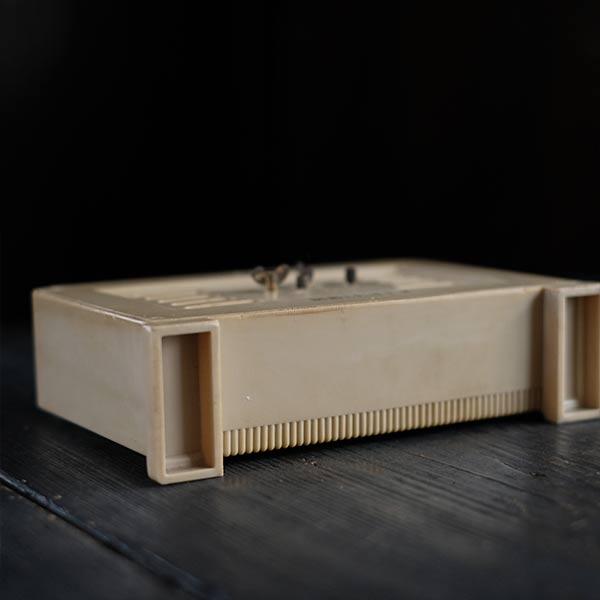 SEIKOSYA table clock