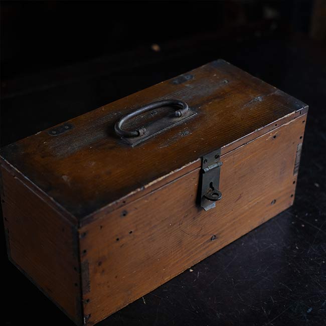 Showa era wooden box