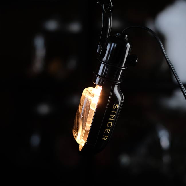 SINGER Sewing Machine Light