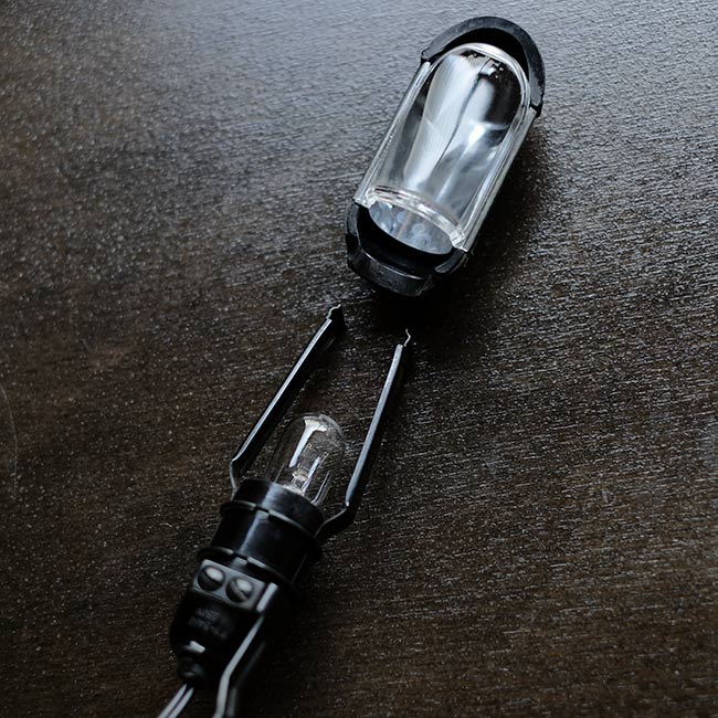 SINGER Sewing Machine Light