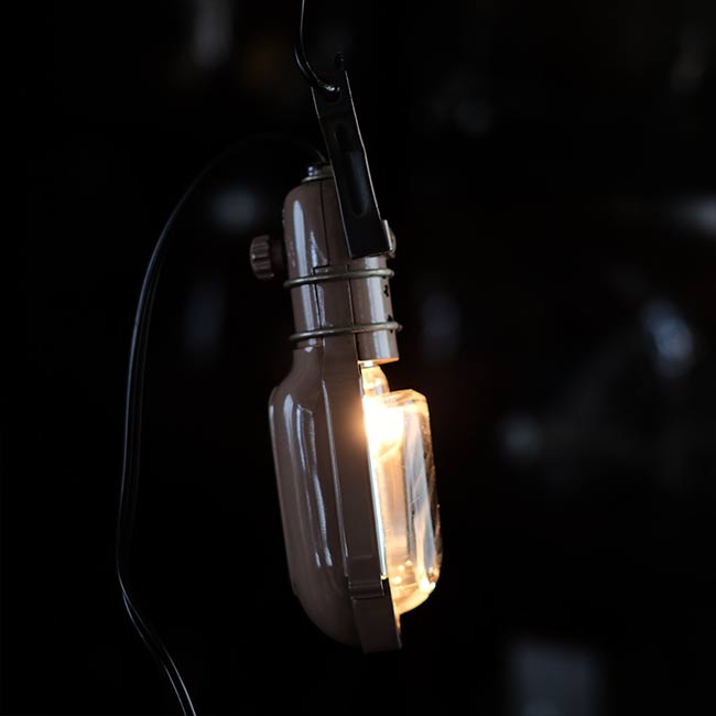 SINGER Sewing Machine Light
